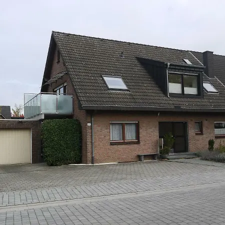 An Der Birkenallee Apartment *